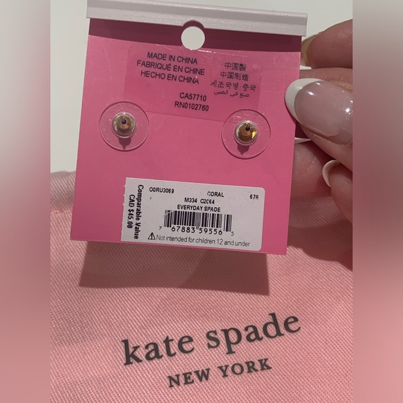 🩷NWT Kate Spade Pink Spade Enamelled Stud Earrings 🩷 - Picture 3 of 5